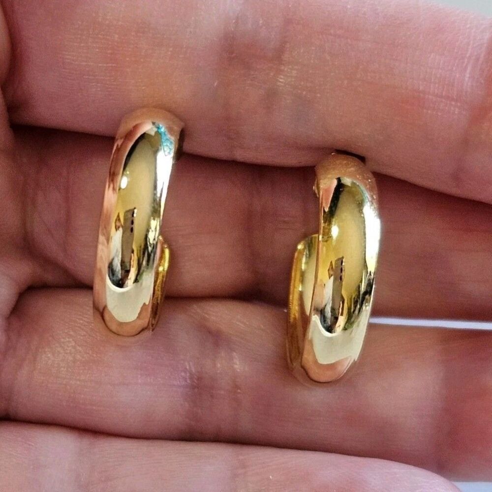 Gold Tone Classic Hoop Earrings